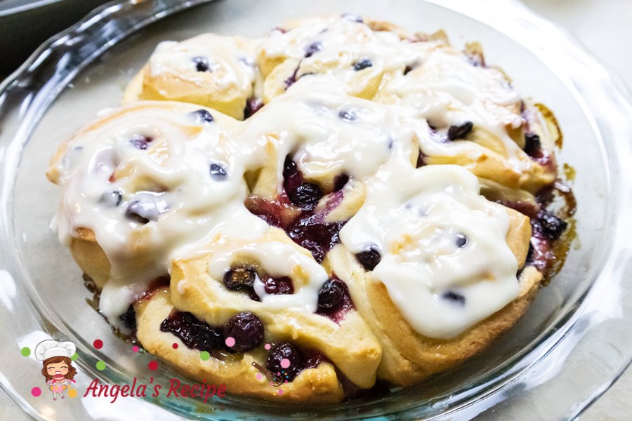 lemon blueberry rolls