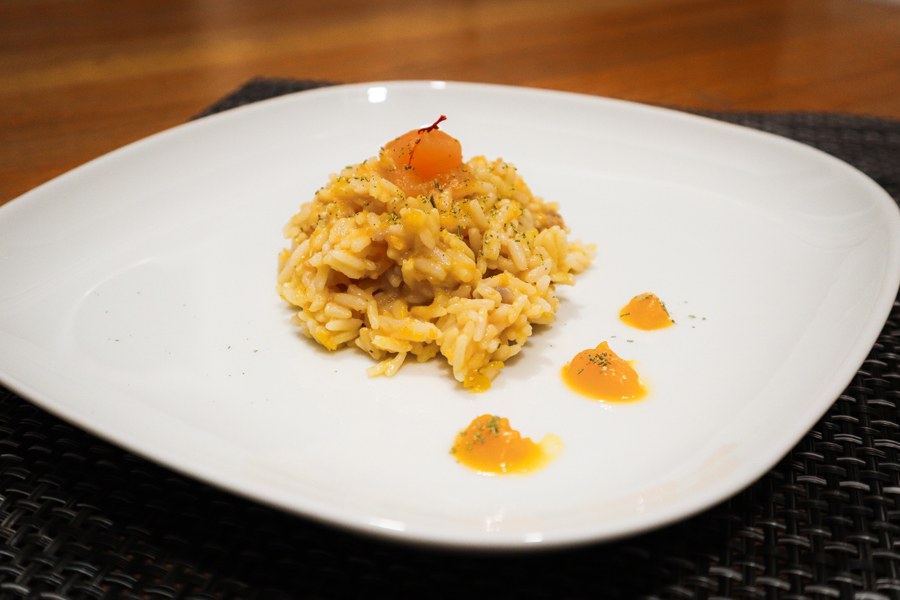 Risotto con salsiccia, zucca e zafferano