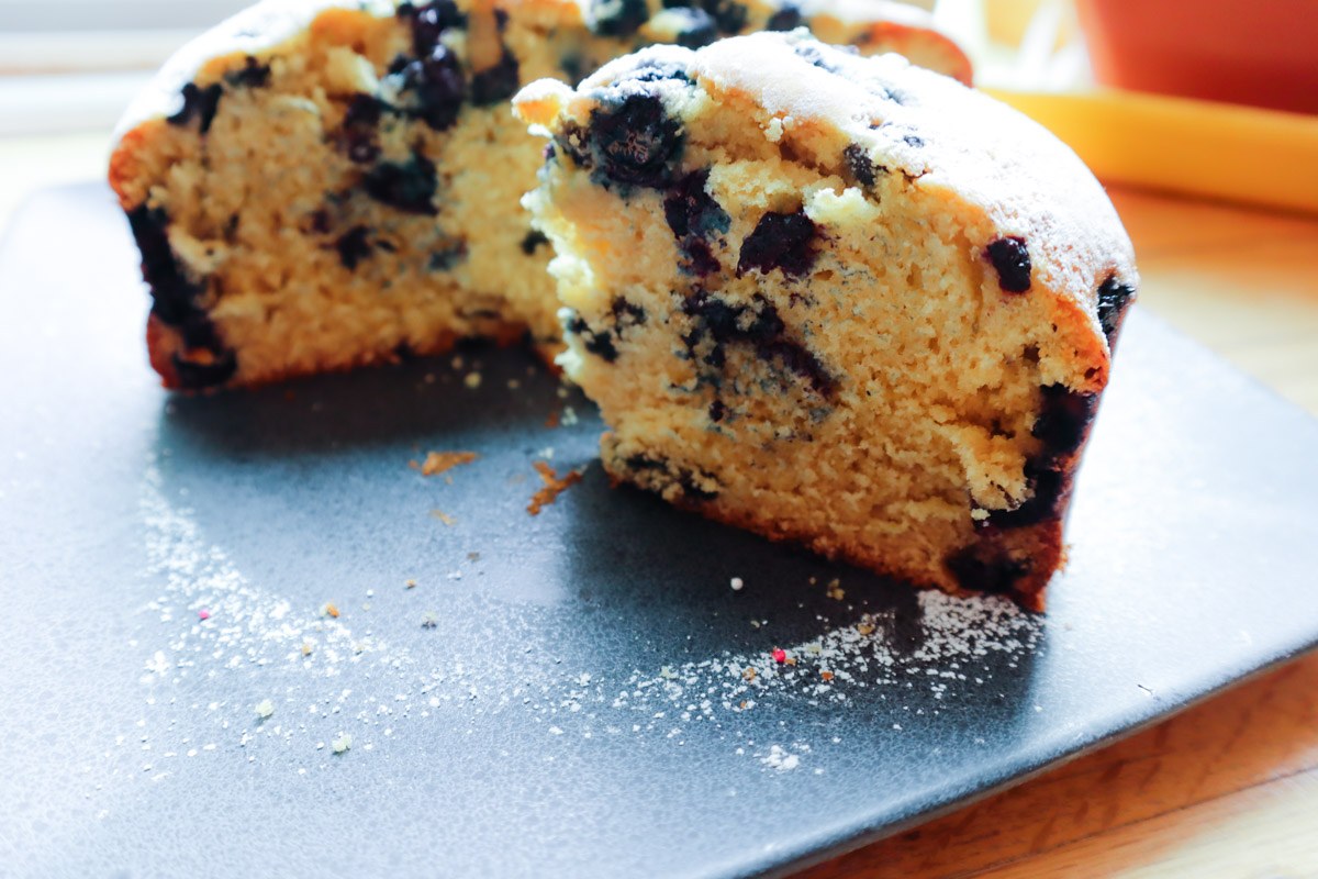 Blueberry cake (torta ai mirtilli neri)