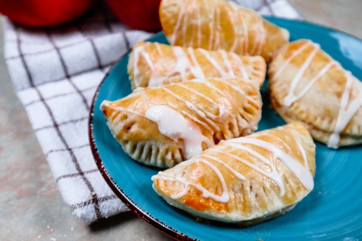 Peach hand pie